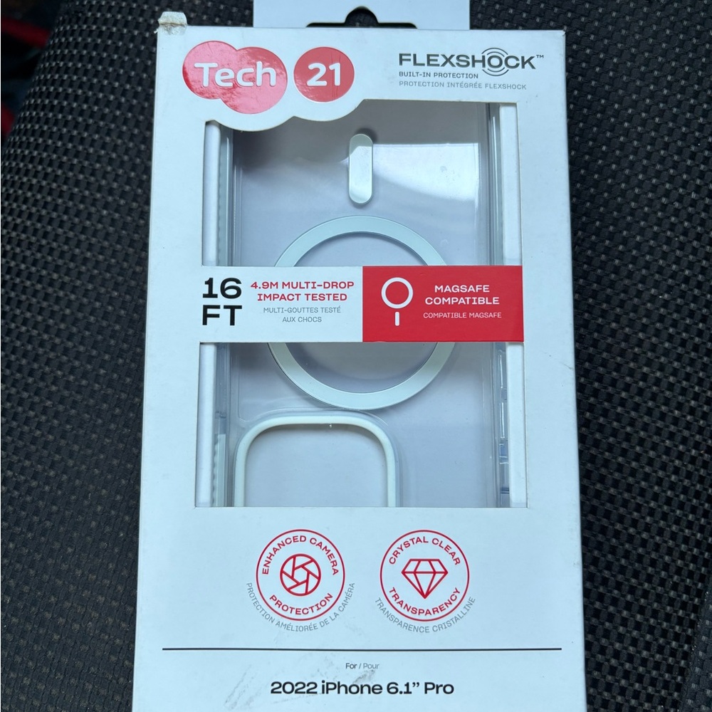 Tech21 FlexShock Clear Case for iPhone 6.1 14 Pro